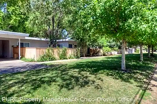 2925 Godman Ave Photo 1