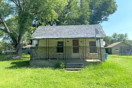 408 Peoria St Photo 1