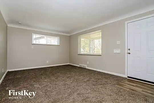 1183 Toluca Court Photo 2