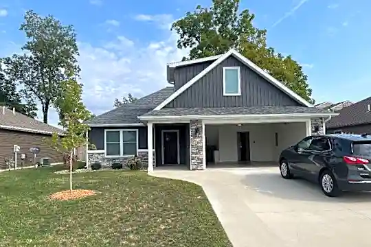2028 Buell Dr Photo 1