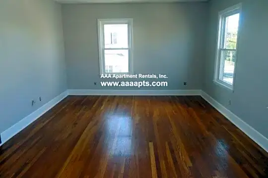 53 Malden St Photo 2