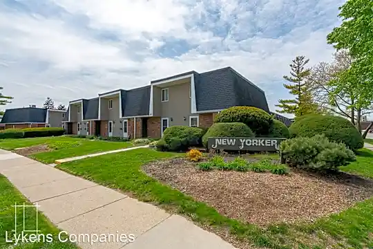 411 Buttles Ave Photo 2