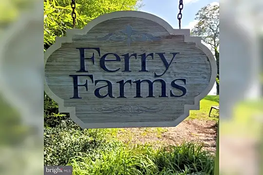 2024 Ferry Farms Rd Photo 2