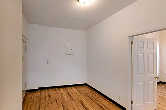 210 Rivington St Photo 2