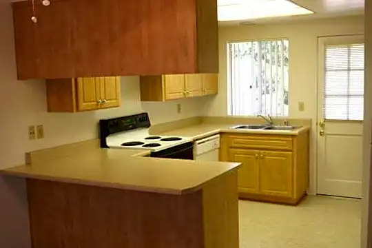 Hillside Terrace Photo 2