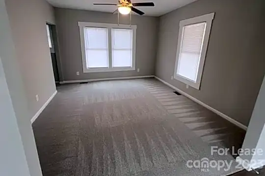 113 E Gray Ave Photo 2