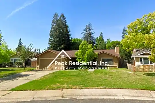 105 Winchester Ct
