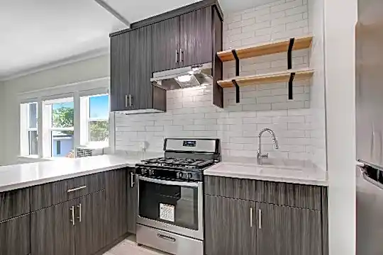300 San Juan Ave Photo 1