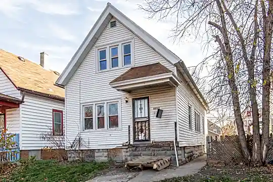 2564 N 16th St Photo 1
