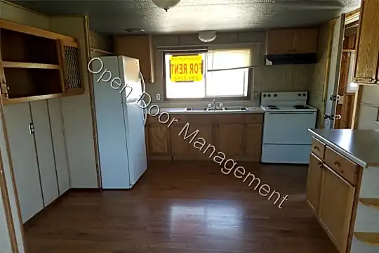 201 Hobson Ave Photo 2