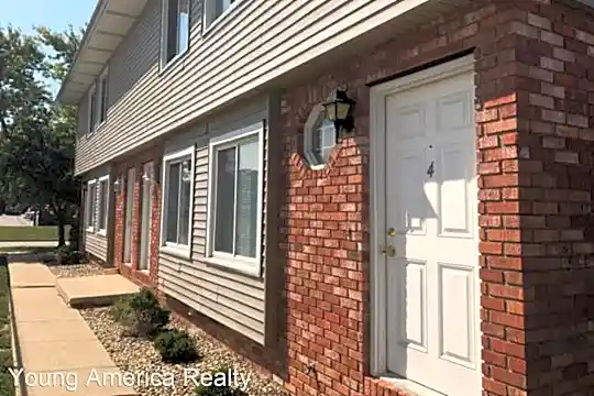 1506 Dustin Dr Photo 1