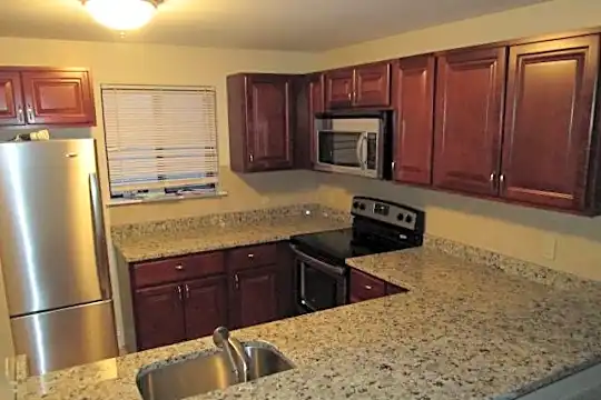 126 Gore St Photo 1
