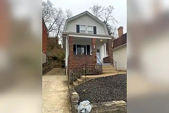 1519 Rutherford Ave Photo 1