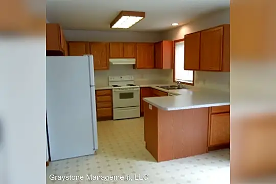 4566 Hartzell Ln Photo 2
