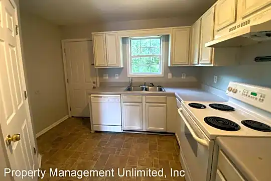 79 Wheeler Rd Photo 1
