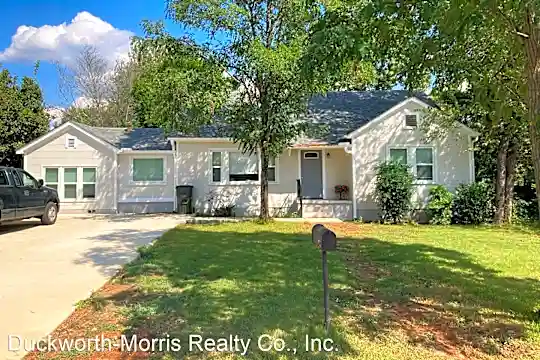 26 Beverly Heights Photo 1