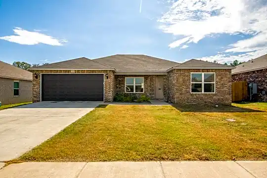 1325 Fresca Ln Photo 1