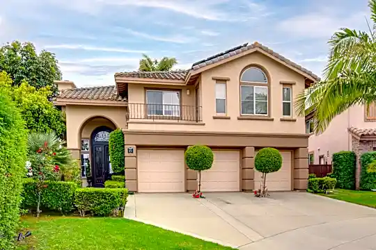 1711 Lobelia Ct Photo 1