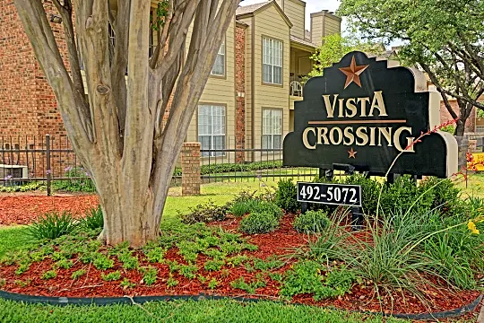 Vista Crossing Photo 1