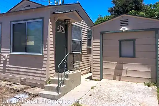 4179 33rd St Photo 2