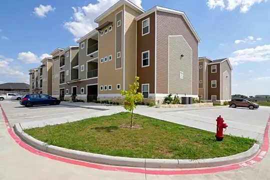 Canyon Crossing Apartments and Duplexes Photo 1