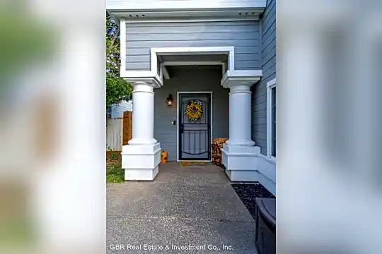 2704 Compton Parc Lane Photo 2