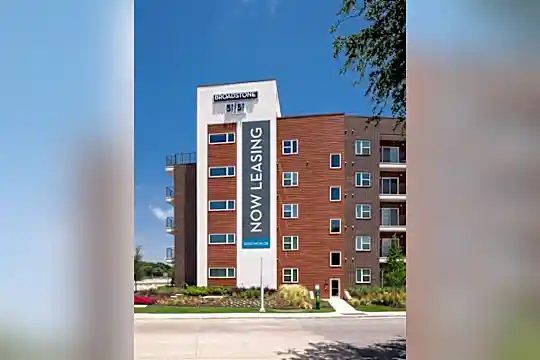 Broadstone 5151 Photo 2