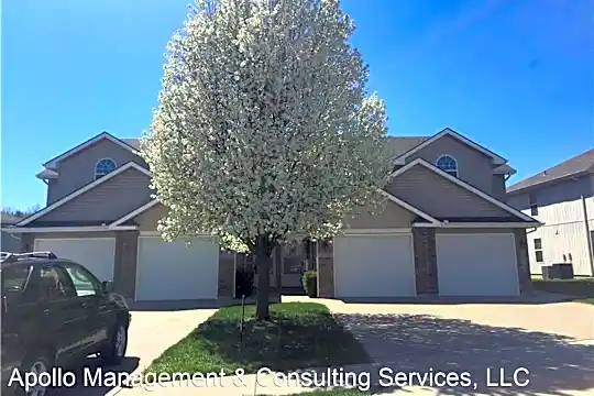 13615 Oak Valley Dr Photo 1