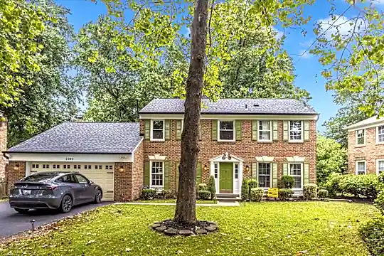 2203 Touchstone Ct Photo 1