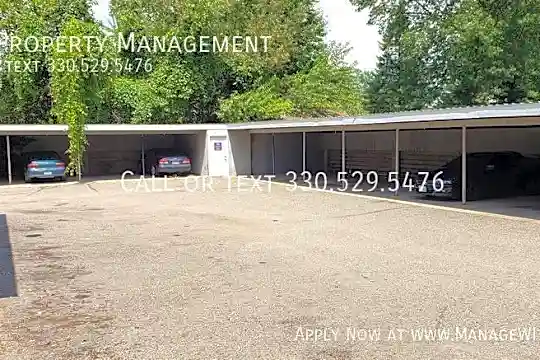 1807 Ferndale Rd NW Photo 2