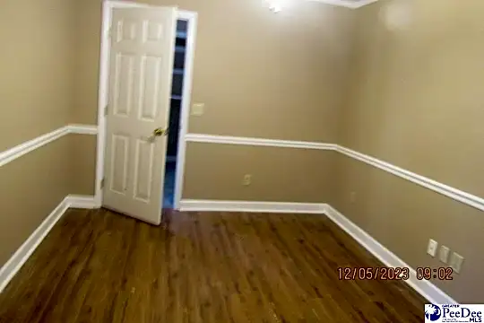 1334 Cabrillo Dr Photo 2