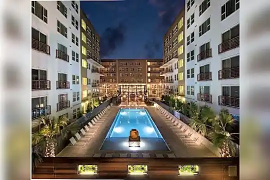 Gallery at Turtle Creek Photo 1