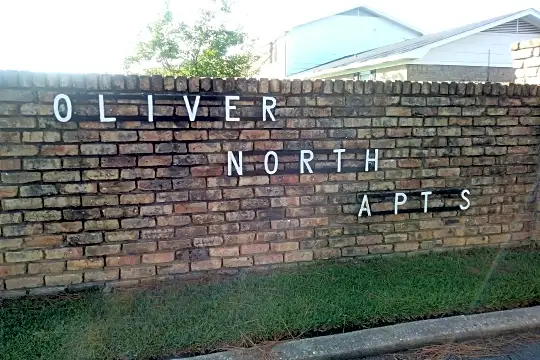 Oliver North Apartments Photo 2
