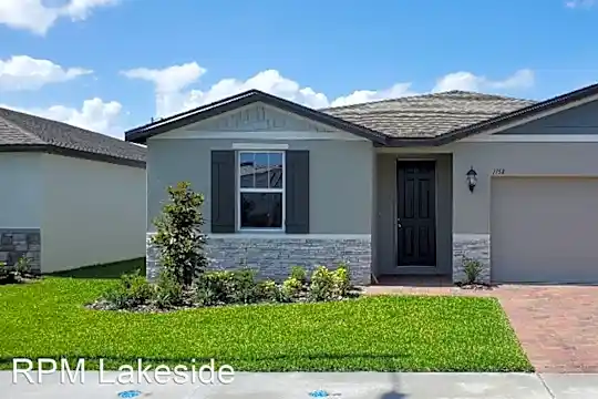 1158 Yumuri St Photo 1