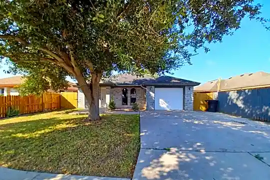 3609 Northwestern St Photo 2