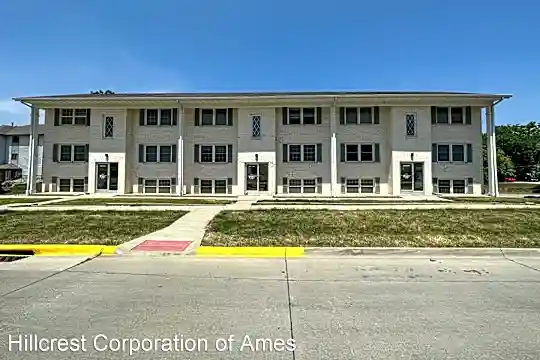 2929 West St Photo 2