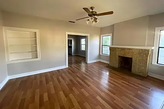 3107 Hollywood Ave Photo 2
