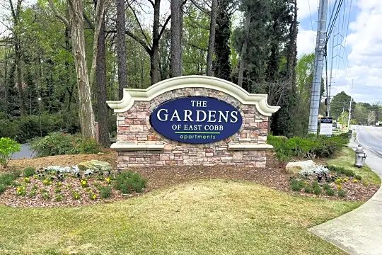 The Gardens Of East Cobb Photo 2