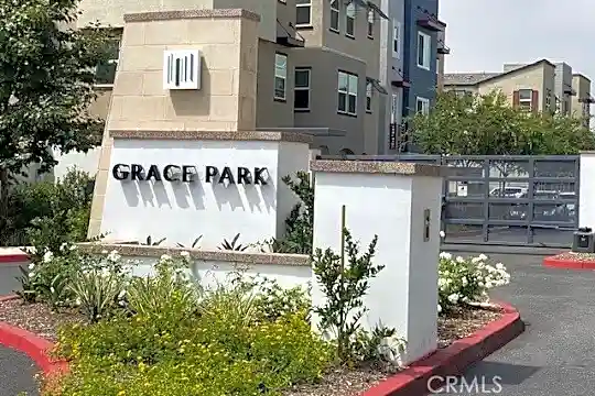 562 Grace Ave Photo 1