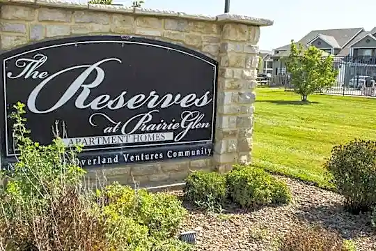 The Reserves At Prairie Glen Photo 2