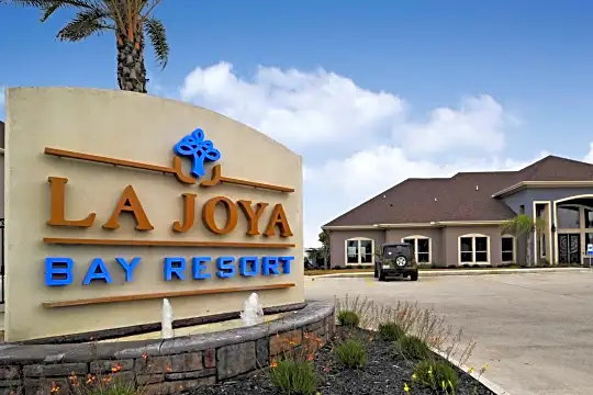 La Joya Bay Resort Photo 1