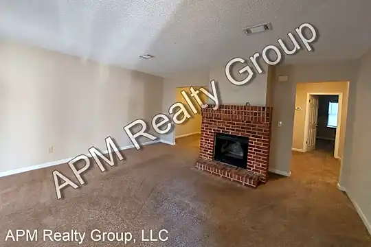1827 Kathleen Dr Photo 1