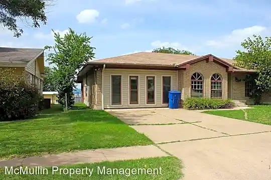 1405 Robertson Ave Photo 1