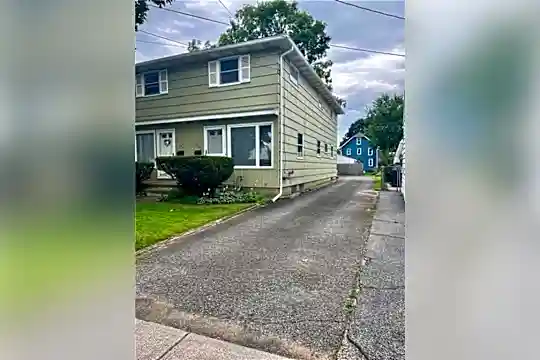 424 W Filbert St Photo 2