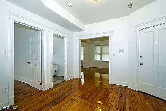 7657 S Morgan St Photo 1