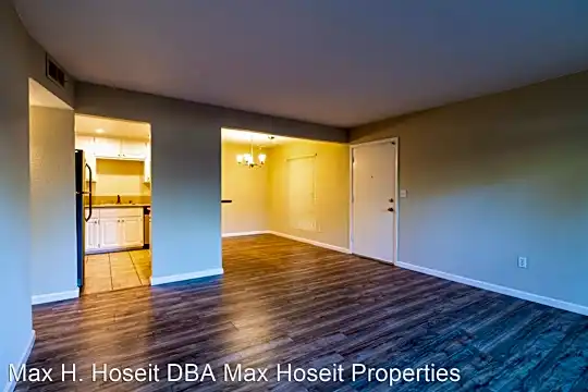 5344 Marconi Avenue Photo 1