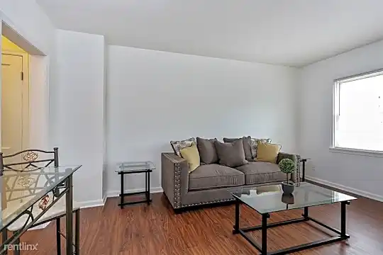 2123 Dundalk Ave Photo 1