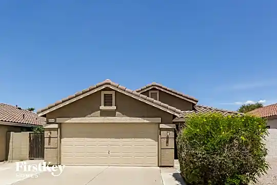 8216 East Osage Avenue Photo 1
