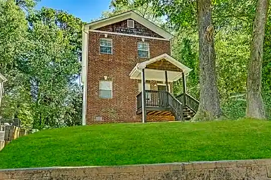 1408 Willow Trail SW Photo 2