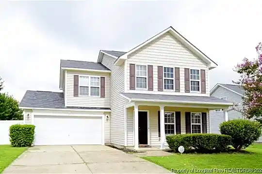 232 Huntington Dr Photo 1